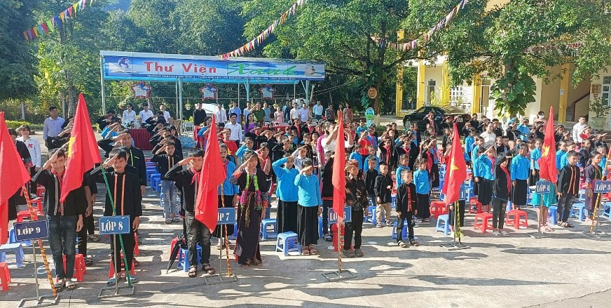 Chùm ảnh: Học sinh các dân tộc thiểu số tưng bừng chào đón năm học mới 2022-2023 Chùm ảnh: Học sinh các dân tộc thiểu số tưng bừng chào đón năm học mới 2022-2023
