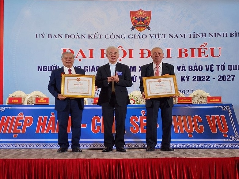 Phát huy vai trò của Ủy ban Đoàn kết Công giáo Việt Nam tỉnh Ninh Bình trong công tác xóa đói giảm nghèo