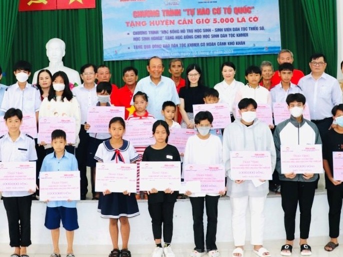 TP. Hồ Chí Minh: Miễn giảm 100% học phí cho học sinh dân tộc thiểu số từ năm học 2022-2023