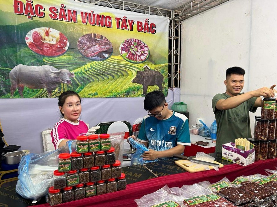 “Cái khó còn bó cái khôn” trong nỗ lực tiêu thụ sản phẩm vùng đồng bào dân tộc thiểu số qua kênh thương mại điện tử