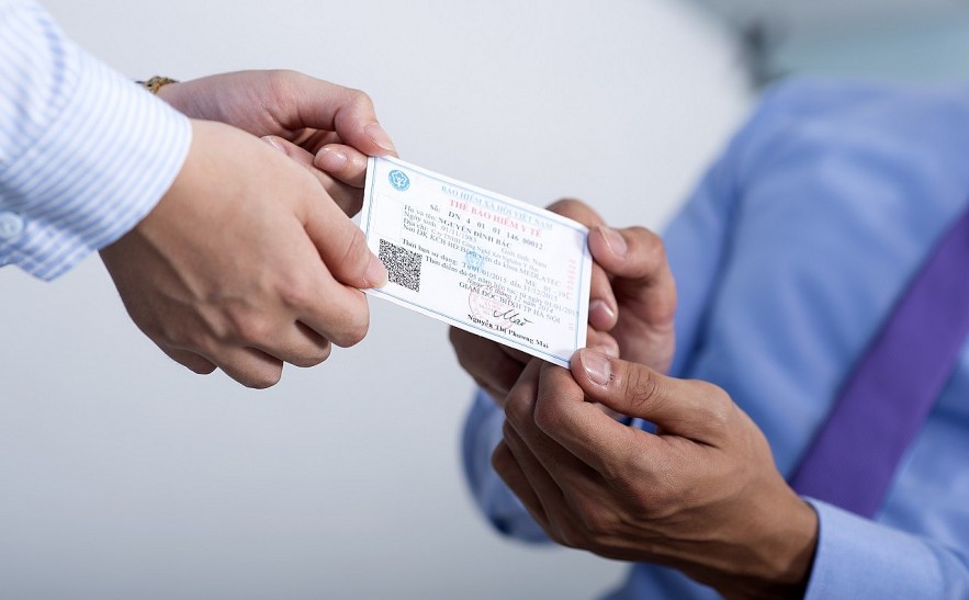 Người dân tộc thiểu số tại vùng khó khăn được hỗ trợ đóng bảo hiểm y tế