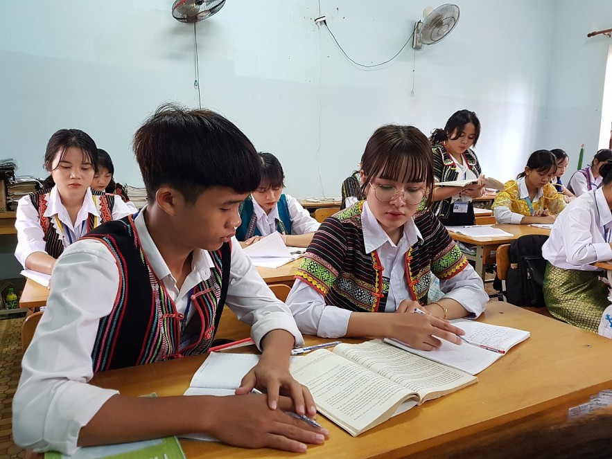 Nhiều chính sách hỗ trợ trường bán trú vùng dân tộc thiểu số và miền núi