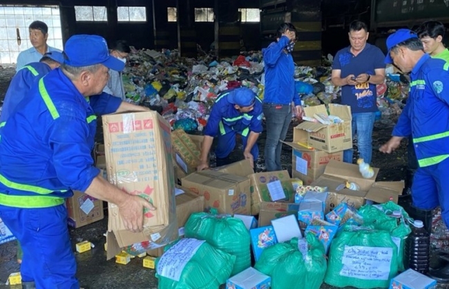 TP. Hồ Chí Minh thực hiện tiêu hủy gần 6.000 sản phẩm hàng hóa vi phạm