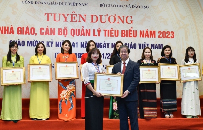 Tuyên dương 200 nhà giáo, cán bộ quản lý giáo dục tiêu biểu năm 2023