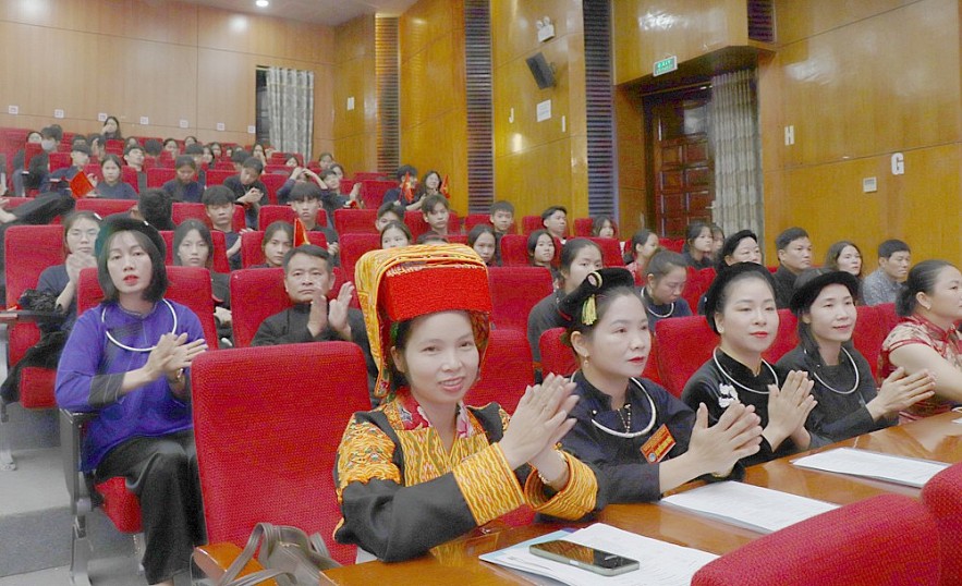Gương điển hình đồng bào dân tộc thiểu số Bắc Giang có doanh thu 1,5-1,8 tỷ đồng/năm