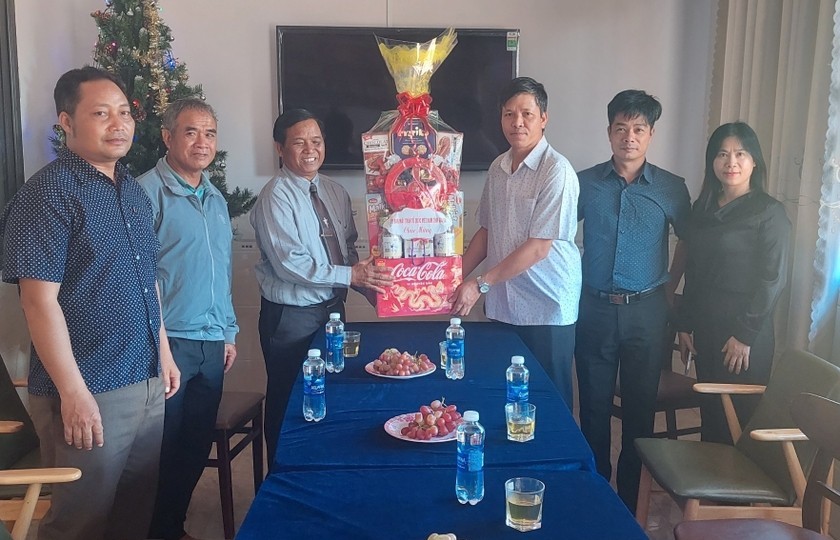 Ủy ban MTTQ Việt Nam tỉnh Gia Lai chúc mừng đồng bào công giáo nhân dịp Giáng sinh