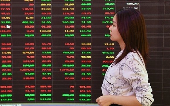 Chứng khoán tuần mới (20/7-25/7): Thanh khoản rơi xuống vùng thấp, dòng tiền đợi chờ tín hiệu mới