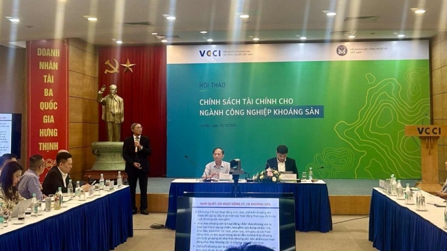 Góp ý hoàn thiện chính sách tài chính cho khai thác khoáng sản