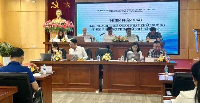 5 thương nhân được phân giao nhập khẩu 100.000 tấn đường năm 2025 theo phương thức đấu giá