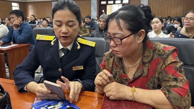 Ngành Thuế sẵn sàng đồng hành cùng hộ kinh doanh chuyển từ thuế khoán sang kê khai