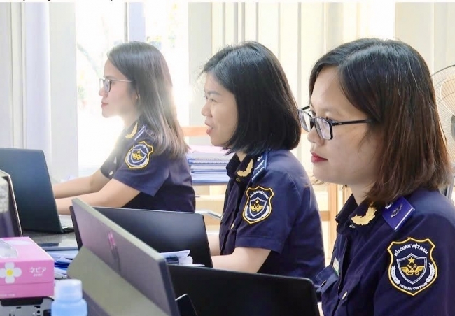 Hải quan khu vực X thu ngân sách hơn 20.635 tỷ đồng, vượt chỉ tiêu pháp lệnh