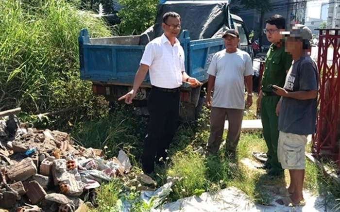 TP. Đà Nẵng sẽ xử lý nghiêm hành vi đổ trộm rác thải gây ô nhiễm môi trường