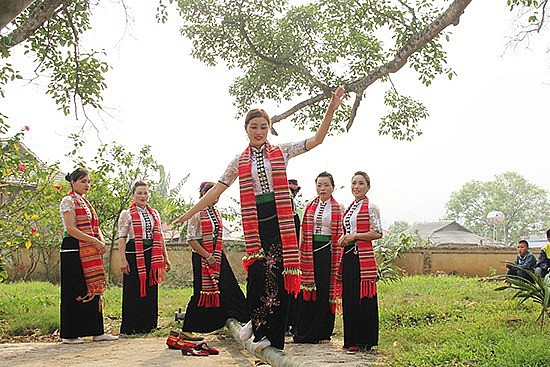 Về Sơn La thăm Lễ hội Hết Chá của đồng bào Thái