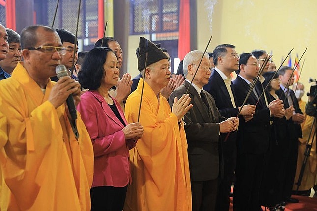 Tổng Bí thư Nguyễn Phú Trọng dâng hương tại Cung Trúc Lâm Yên Tử cầu nguyện quốc thái dân an