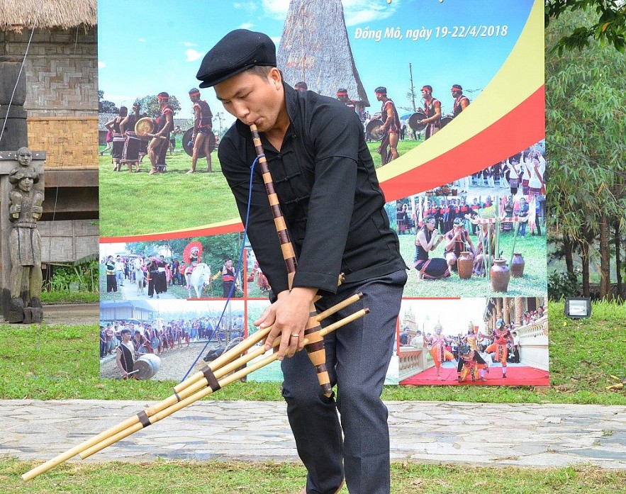 Rực rỡ sắc màu văn hoá các dân tộc Việt Nam trong tháng 4