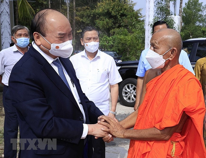 Chủ tịch nước Nguyễn Xuân Phúc thăm Học viện Phật giáo Nam tông Khmer
